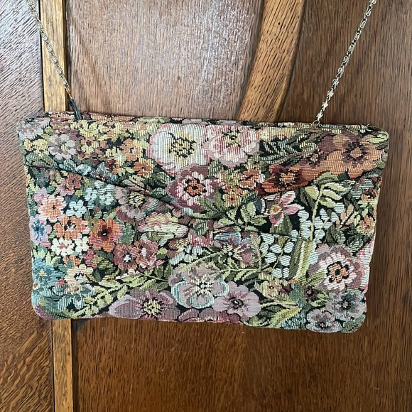 Vintage Floral Tapestry Shoulder Bag - Picture 3 of 7